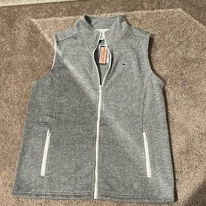 NWT Ladies vineyard vines fleece vest